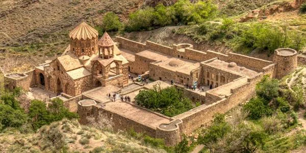 تور تفریحی یکروزه جلفا برگزار شد.