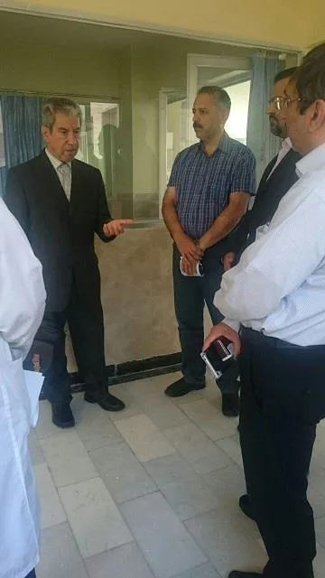 بازدید معاونت درمان به همراهی دکتر واعظ بخش شیمی درمانی سرپایی